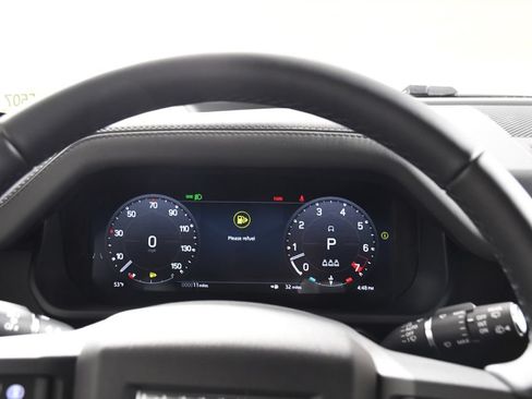 New 2026 Land Rover Defender 110 X-Dynamic SE AWD/4WD image 31