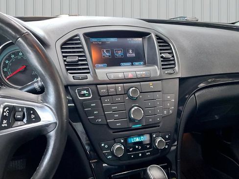 Used 2013 Buick Regal Premium FWD image 9