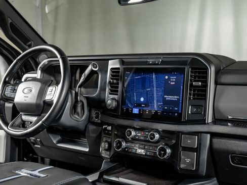 Used 2025 Ford F250 Platinum AWD/4WD image 24