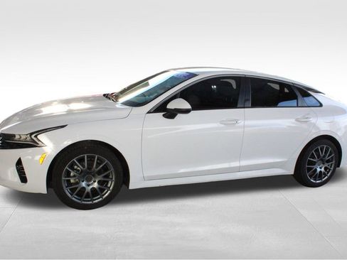 Used 2022 Kia K5 LXS FWD image 10