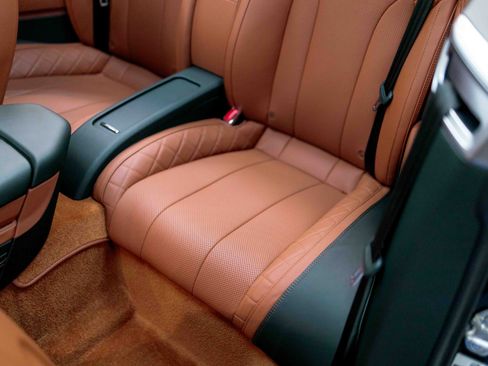 Used 2022 Bentley Continental GT V8 image 79