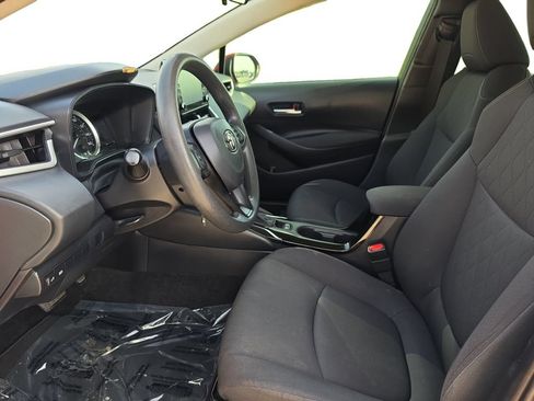 Used 2021 Toyota Corolla LE FWD image 12