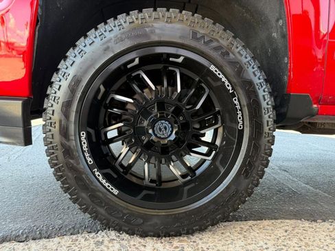 Used 2018 Chevrolet Silverado 1500 LT w/ All Star Edition image 52