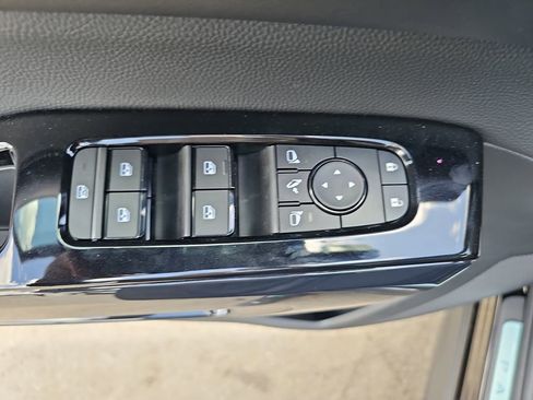 New 2026 Nissan Pathfinder Platinum w/ Accent Package FWD image 33