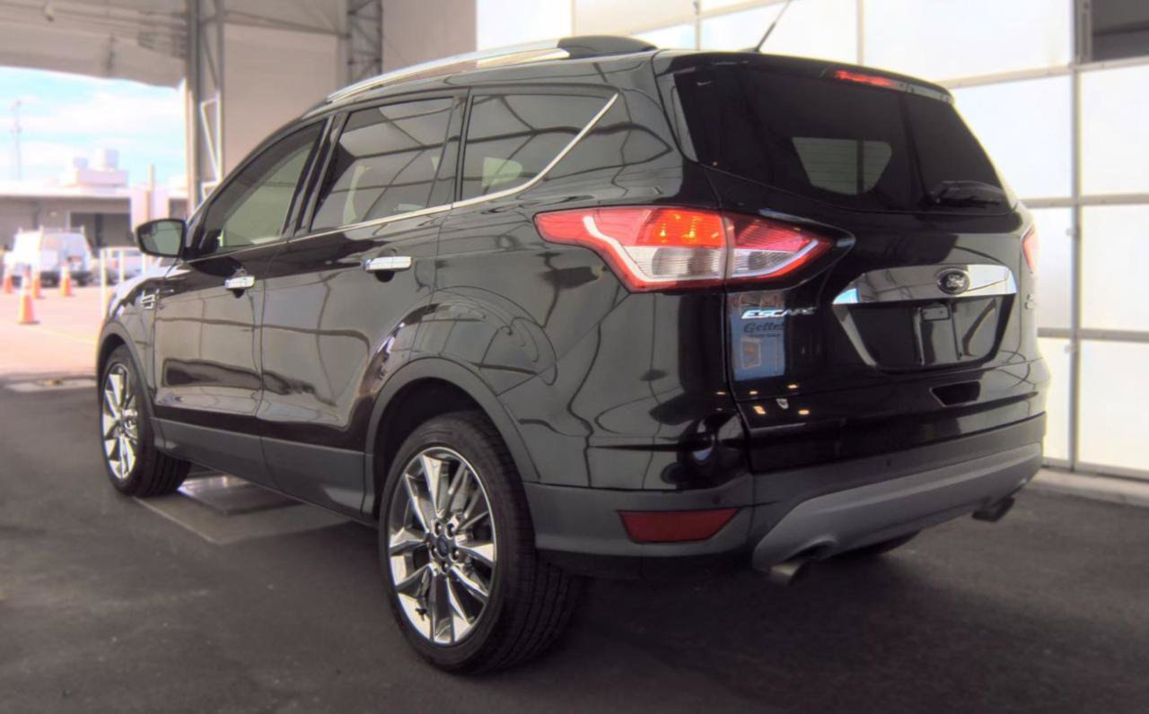 Used 2015 Ford Escape SE w/ SE Chrome Package AWD/4WD image 8