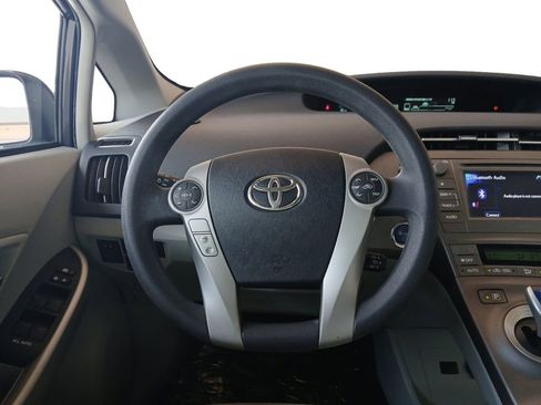 Used 2015 Toyota Prius Two FWD image 16