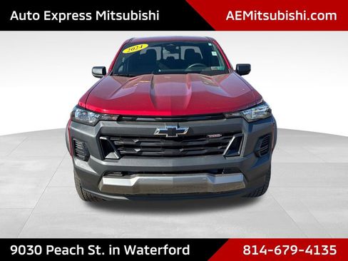 Used 2024 Chevrolet Colorado Trail Boss w/ Advanced Trailering Package AWD/4WD image 2