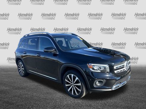 Certified 2022 Mercedes-Benz GLB 250 w/ Premium Package Lite image 2