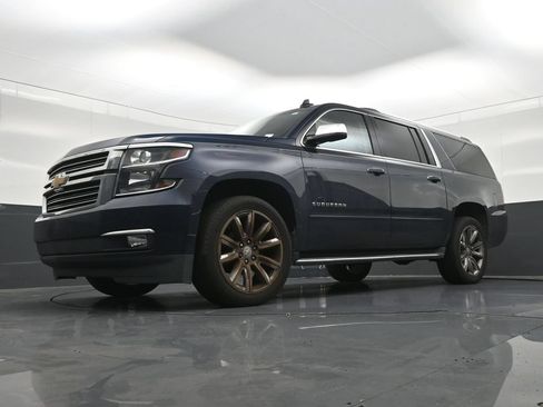 Used 2019 Chevrolet Suburban Premier RWD image 23