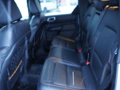 Used 2024 Ford Bronco Badlands image 18