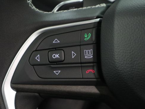 New 2025 Jeep Grand Cherokee L Limited image 30