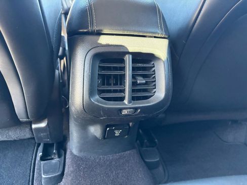 Used 2016 Jeep Cherokee Limited w/ Luxury Group image 19