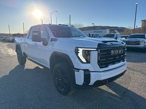 New 2026 GMC Sierra 3500 AT4 w/ AT4 Premium Plus Package image 3