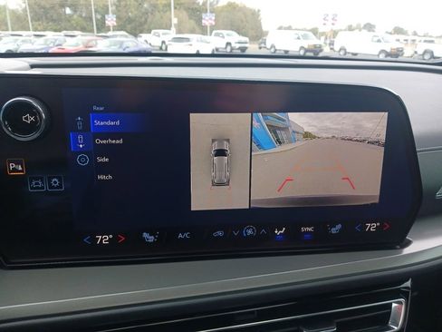 New 2026 Chevrolet Traverse LT w/ Sun and Wheel Package image 21