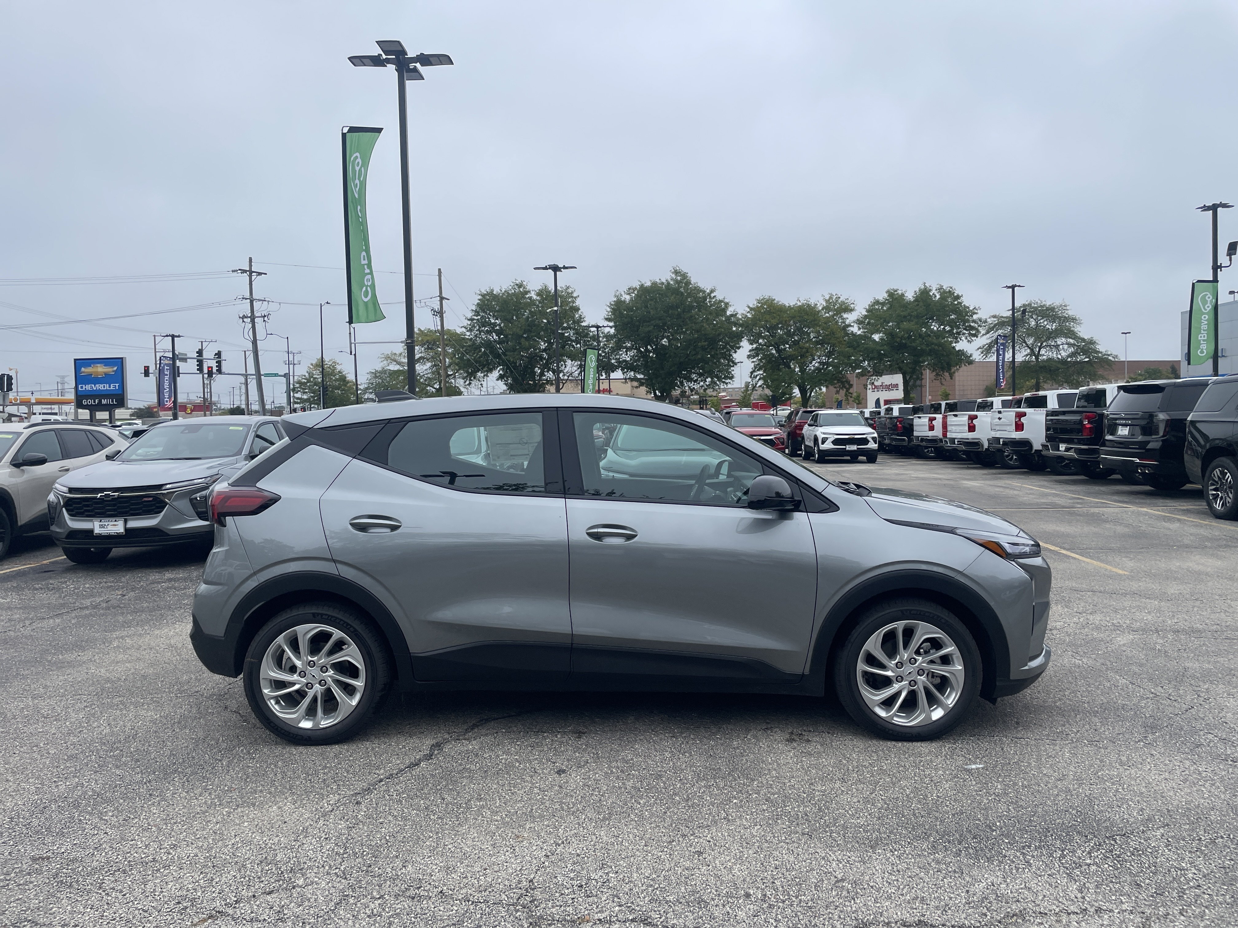 New 2027 Chevrolet Bolt LT w/ Comfort Package FWD image 4