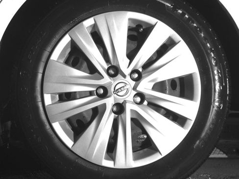 Used 2025 Nissan Sentra S image 14