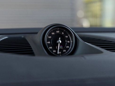 New 2025 Porsche Macan Electric image 80