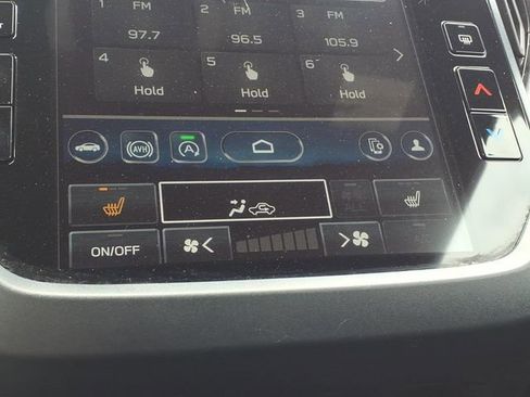 Used 2025 Subaru Forester Premium AWD/4WD image 17
