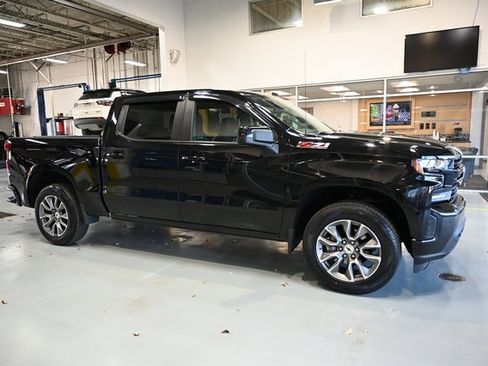 Used 2021 Chevrolet Silverado 1500 RST image 4