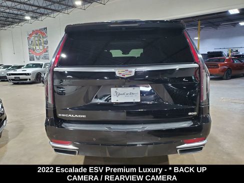 Used 2022 Cadillac Escalade ESV Premium Luxury AWD/4WD image 11