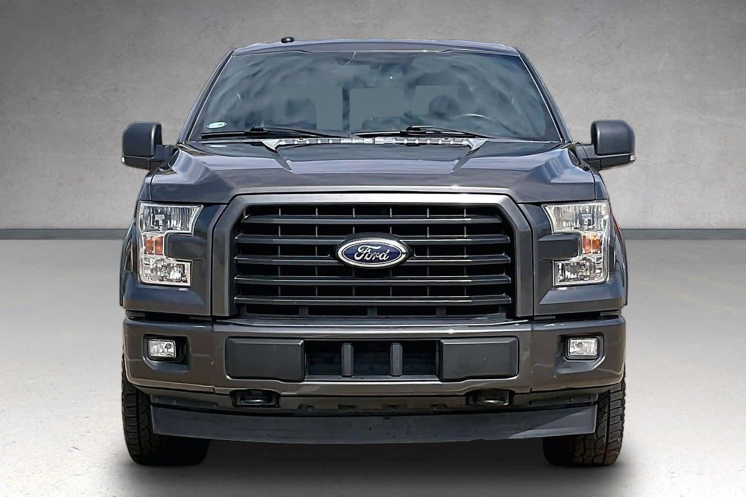 Used 2017 Ford F150 XLT w/ Equipment Group 302A Luxury AWD/4WD image 6