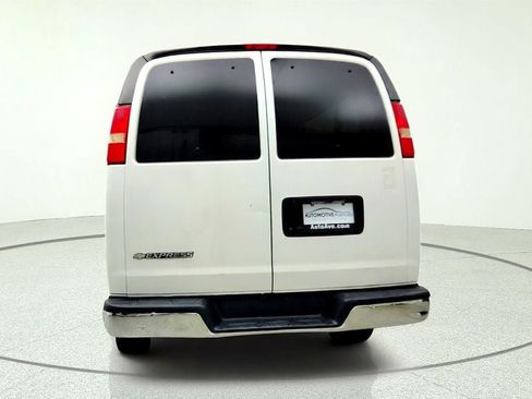 Used 2019 Chevrolet Express 3500 LT w/ LT Preferred Equipment Group RWD image 6