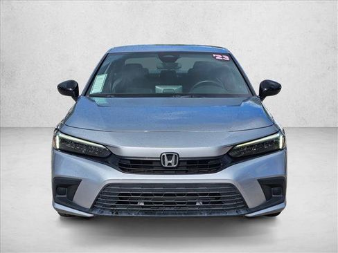 Used 2023 Honda Civic Sport image 2