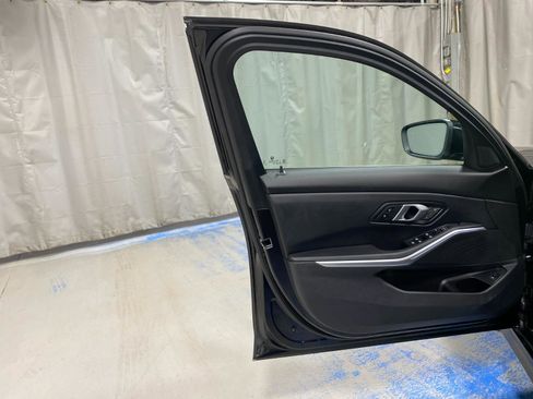 Certified 2025 BMW 330i xDrive Sedan w/ Premium Package image 21