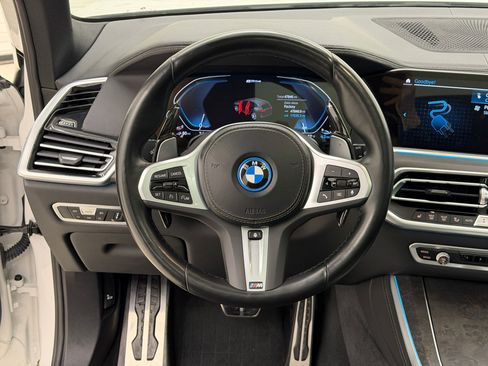 Used 2023 BMW X5 xDrive45e w/ M Sport Package image 17
