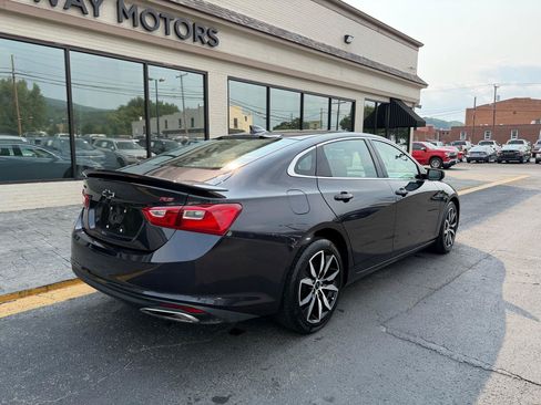 Used 2023 Chevrolet Malibu RS w/ LPO, Floor Liner Package FWD image 3