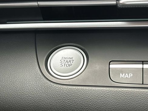 Certified 2023 Hyundai Elantra Limited FWD image 27