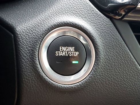 Used 2019 Buick Envision Essence image 39