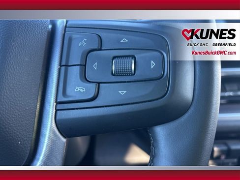 Used 2025 GMC Sierra 1500 SLT image 28