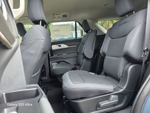 New 2026 Ford Explorer Active image 11