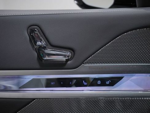 New 2026 BMW 760i xDrive w/ Executive Package image 18