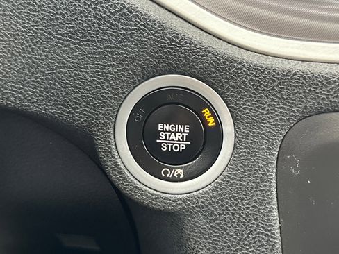 Certified 2022 Dodge Charger SXT w/ Leather Interior Group image 21