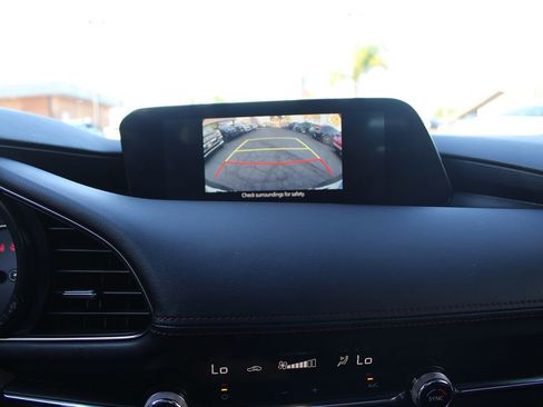 Used 2022 MAZDA MAZDA3 s FWD image 28