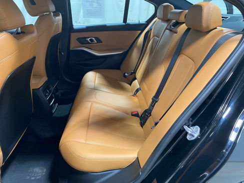 Certified 2025 BMW 330i xDrive Sedan w/ Convenience Package image 16