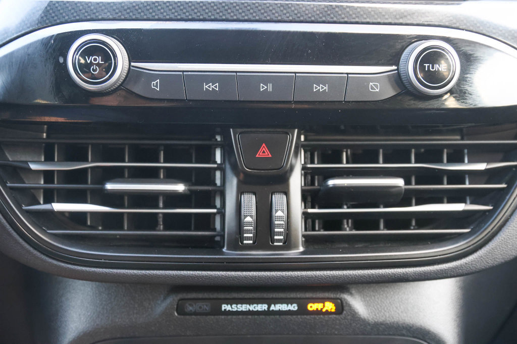 Used 2025 Ford Escape ST-Line AWD/4WD image 23