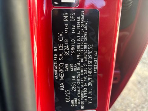 Used 2025 Kia K4 LXS image 29