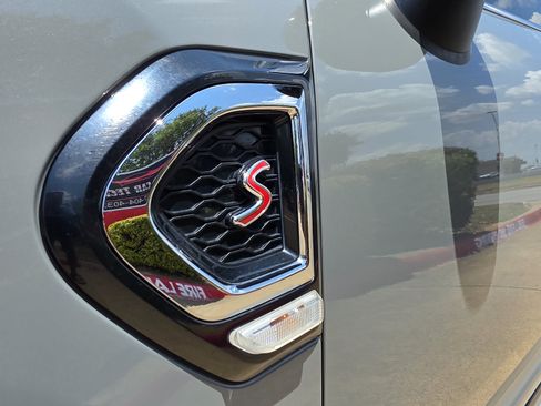 Used 2018 MINI Cooper Countryman S FWD image 13