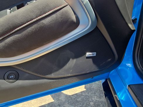 Used 2022 Chevrolet Camaro ZL1 RWD image 13