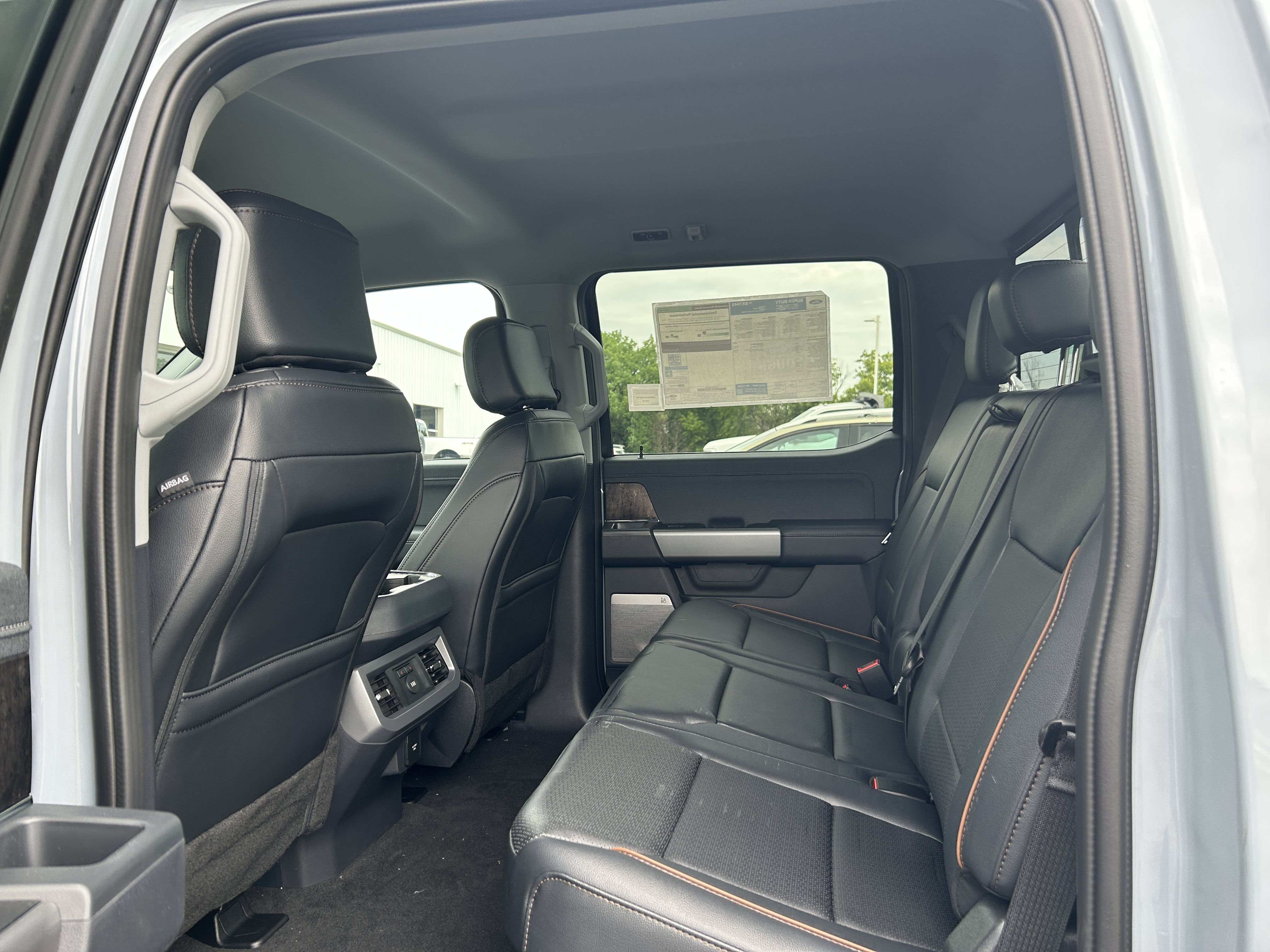 New 2026 Ford F350 Lariat w/ Black Appearance Package AWD/4WD image 9