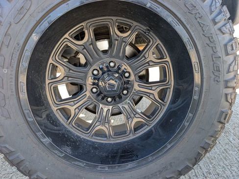 Used 2016 GMC Sierra 1500 Denali w/ Enhanced Driver Alert Package AWD/4WD image 8