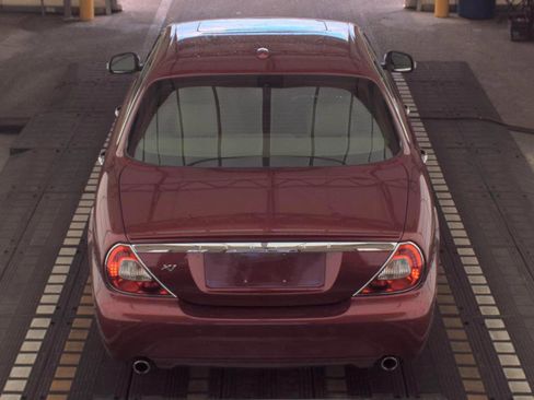 Used 2008 Jaguar XJ8 RWD image 6