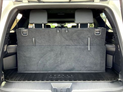 Used 2025 Toyota 4Runner Limited image 34