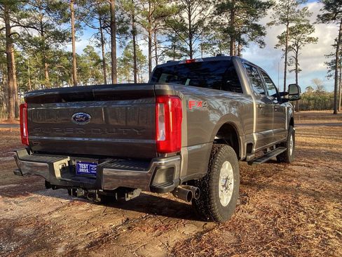 Used 2025 Ford F250 XLT w/ FX4 Off-Road Package AWD/4WD image 5