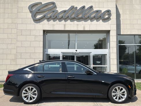 Used 2025 Cadillac CT5 Premium Luxury w/ Platinum Package AWD/4WD image 3