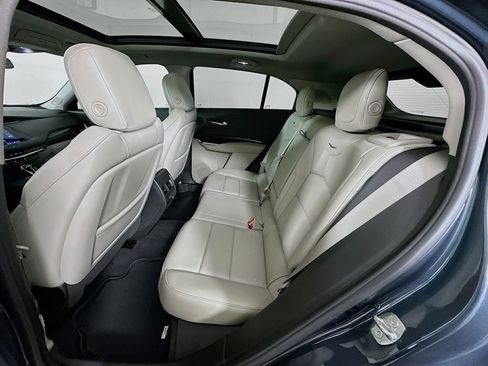 Used 2021 Cadillac XT4 Premium Luxury FWD image 24
