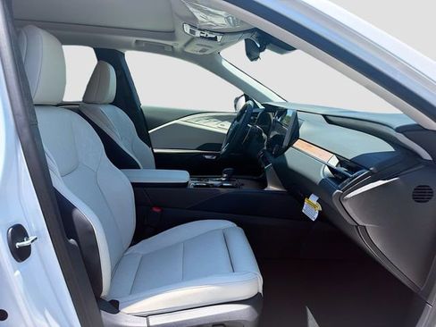 New 2026 Lexus RX 350 FWD image 16